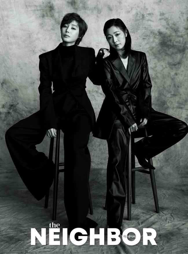 Kim Sung-ryung and Bang Eun-hee both interviewed the high-end membership magazine The Naver.In the January issue, The Naver released a picture of Actor Kim Sung-ryung and Bang Eun-hee, who are actors and friends.The two people in the picture exude charm as an actor by digesting wonderful costumes with elegant and powerful appearance.At the scene of the picture, the first cut showed a wonderful chemistry among the staff who monitored the picture.Bang Eun-hee said, I first saw the Holy Spirit in 1988. On TV. I was watching the scene of Miss Korea. Who is that?I was surprised that the real Sky had come down, and I was surprised that the Holy Spirit was the most beautiful and wonderful in my eyes. Kim Sung-ryung started his career as an MC for Entertainment Artist Interview after being elected to the 32nd Miss Korea Jean in 1988, and was cast in Kang Woo-suks film Who Seed the Dragons Toenails (1991) and made his debut as an Actor.Bang Eun-hee passes the 1989 film The Generals Son (1990) audition and becomes a star.Actor Kang Soo-yeon, who was a judge in the audition, which was 2,000 to 1, was famous for his anecdote, Bang Eun-hee, which was the face to become an actor.The same-aged stars who debuted at the same time were interested in each other from afar and became friends with the morning drama Do not worry which was aired on KBS in 2005.Kim Sung-ryung said, At the time, my age was rarely given the same work, and Ive been in touch with him since then, with the drama.Eun-hee is a pretentious style, and so am I. Its been going on for 16 years this year, and I think Eun-hee is the best fit. Kim Sung-ryung and Bang Eun-hee expressed their concerns about career and acting as an actor for more than 30 years and did not spare any thought and advice about each other.Kim Sung-ryung said, I still have a nice silver face. I have a lot of hair, and this friend has an animal sense.I dont have a so-called ki, but Eun-hee has a talent, and thats what it is, and thats who Actor, Ill do it.Bang Eun-hee said of Kim Sung-ryung, The Holy Spirit is a very hard-working type.Not only do I look up, but I act with my own self and thoughts in mind ten years later, and if Im more excited about emotion or emotion, the Holy Spirit has a rational and logical side.I am well adapted to change and I am feminine but charismatic. The two of them are carefully proceeding with the current schedule in the aftermath of Corona 19, but the planned movie shoots are postponed and spend more time at home than ever before and look around themselves.The interviews and pictures of Kim Sung-ryung and Bang Eun-hee, who have been in love and warmth with the current situation and troubles and cold advice for each other, can be found in the January issue of The Naver.