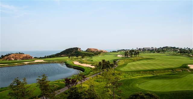 스카이72골프장의 하늘코스 전경.스카이72 제공