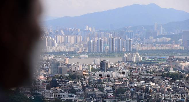 서울 남산서울타워 전망대에서 바라본 아파트의 모습. [헤럴드경제 DB]