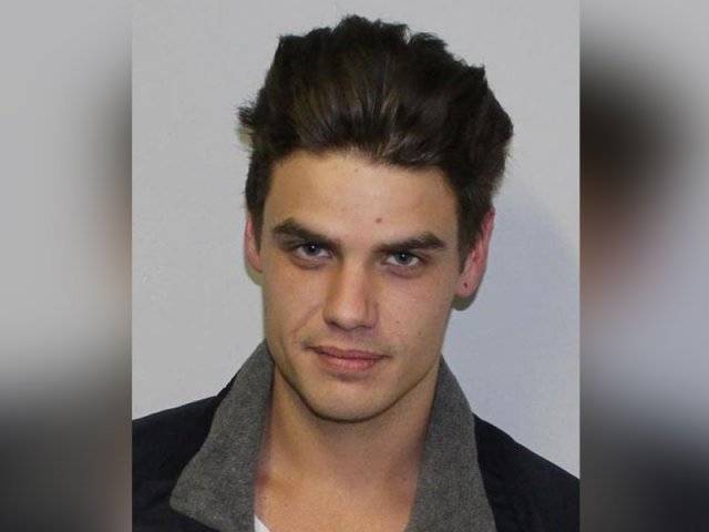 호주 지명수배자 제스 마빌리아(28·남)의 잘생긴 외모가 사람들 사이에서 화제가 되고 있다. 빅토리아 경찰 제공