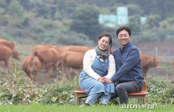제주 덕암농장(농장주 고재욱)이 제3회 청정축산환경대상에서 농협중앙회장상을 수상했다.
