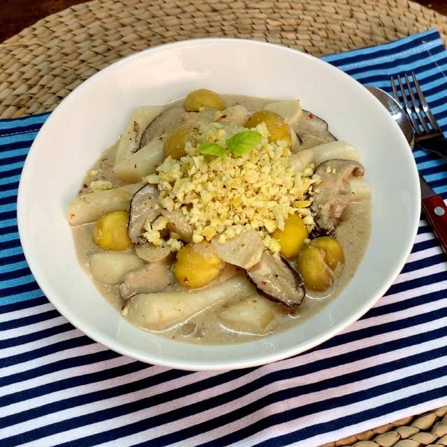 지난해 개최된 ‘포레스토랑 산림건강식 레시피 공모전’에서 한국산림복지진흥원장상을 수상한 ‘알밤표고 들깨떡볶이. 사진제공=한국산림복지진흥원