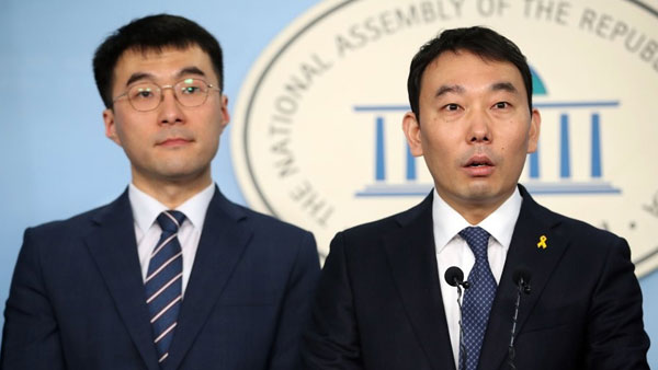 더불어민주당 김남국 의원(왼쪽)과 김용민 의원(오른쪽)