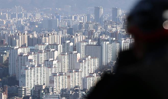 남산에서 바라본 강북의 아파트 밀집지역의 모습 [연합뉴스]