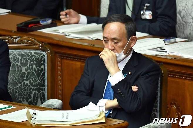 스가 요시히데 일본 총리 © AFP=뉴스1