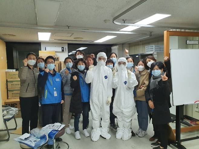 보라매병원 운영 서울형 생활치료센터 담당 의료진들. 