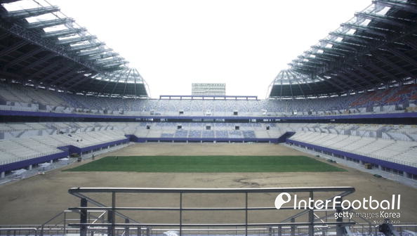2001년 건설 당시 대전월드컵경기장 전경