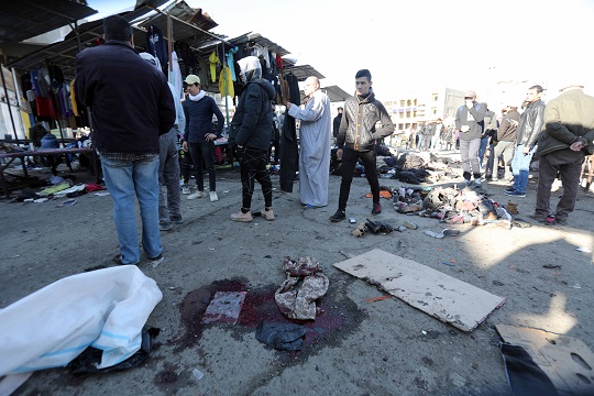 이라크 수도 바그다드의 자살폭탄 테러 현장. 신화연합뉴스
