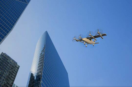 항우연이 민간 기업과 함께 개발하고 있는 '유무인 겸용 전기동력 개인항공기(OPPAV)'의 비행 상상도. 시속 240㎞로 60㎞ 거리 까지 비행할 수 있다. 항우연 제공