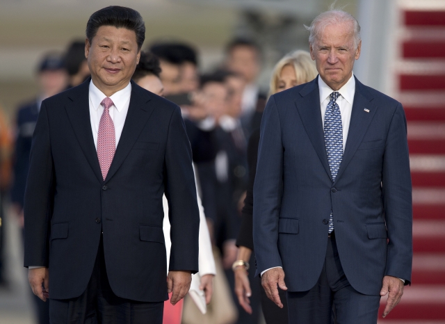 시진핑 중국 국가주석과 조 바이든 미국 대통령(오른쪽) AP뉴시스