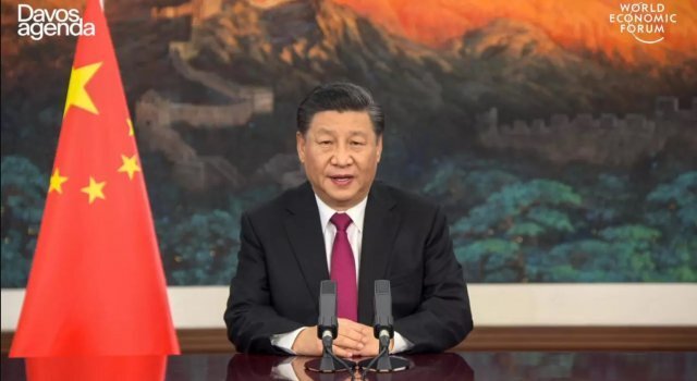 시진핑 국가주석이 4년 만에 다보스 포럼에서 세계 정상들에게 단결을 촉구하는 연설을 하고있다.