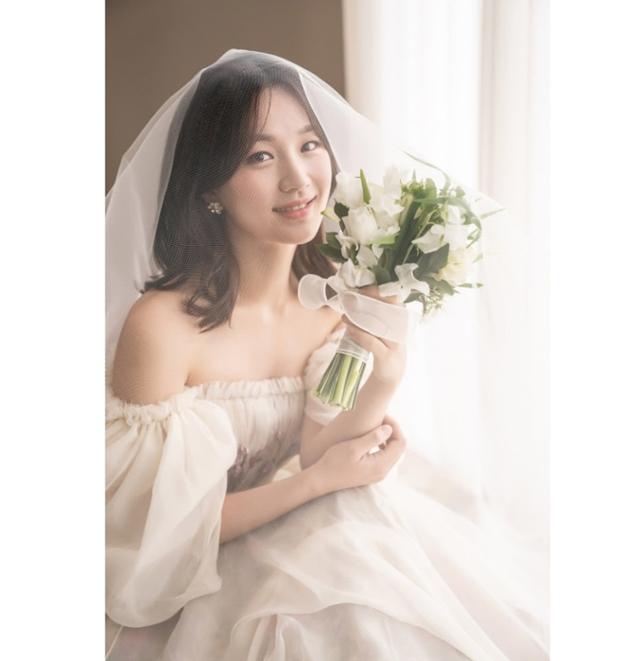박승희가 결혼 소식을 전했다.어썸프로젝트컴퍼니 제공