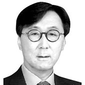 장호진 한국해양대 석좌교수·전 청와대 외교비서관