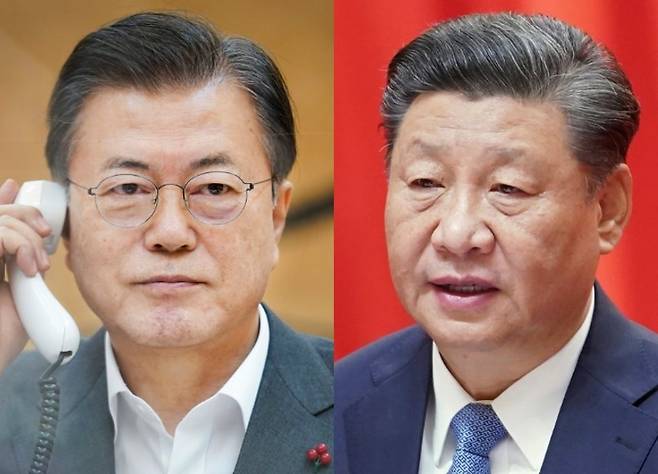 President Moon Jae-in (left) and his Chinese counterpart Xi Jinping (Yonhap)