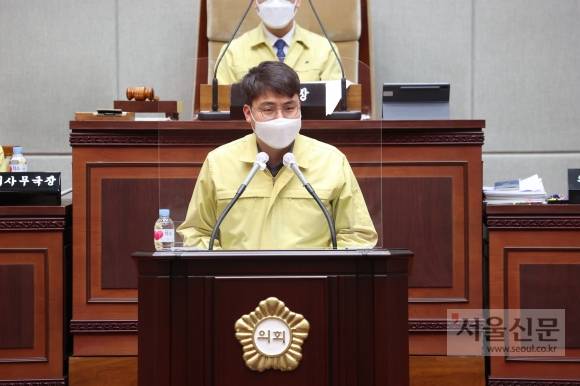 홍헌영 시흥시의회 의원이 5분발언에서 주민참여예산의 청년·청소년 예산을 다시 보장해달라고 주장했다. 시흥시의회 제공