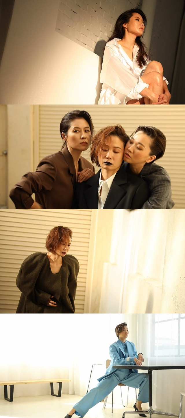 Moon So-ri unveils life pictorial cut at Point of Omniscient InterfereMBC Point of Omniscient Interfere (hereinafter referred to as Point of Omniscient Interfere) will be released on the 30th, with the special Haru of Moon So-ri, who is shooting with Actor Kim Sun-Young and Jang Yoon-ju.Moon So-ri in the open photo is taking a savvy pose as well as a brainwashing eye and a professional model.The staff on the scene exclamated in the solid body and charisma that was made by exercise.Jang Yoon-ju is the back door that said, My sister is a completely cheating family today.Kim Sun-Young and Jang Yoon-ju also took control of the scene with different charms.Kim Sun-Young surprises everyone by blowing an unusual potent, while Jang Yoon-ju causes horrifying with a high-dimensional pose from Model.The three people who created a movie-like picture than the movie gather at Moon So-ris house and enjoy a laughing dinner.Moon So-ri is showing chef-class cooking skills using seasonal ingredients such as ecklonia cava and oysters.Kim Sun-Young, Jang Yoon-ju, said, Is it really made by myself?Meanwhile, MBC Point of Omniscient Interfere will be broadcasted at 11:10 pm on the 30th, which can confirm the behind-the-scenes footage of Moon So-ri, Kim Sun-Young and Jang Yoon-ju.