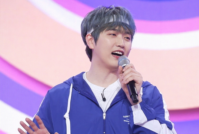 With Lim Young-woong, a Colcenta of Love, performing a thrilling match with B1A4 Sandeul, Lee Chan-won completes the stage of synergies with the Duets with OH MY GIRL Seung Hee.TV CHOSUN Ill Call for an Application Song - Call Center of Love (hereinafter referred to as Colcenta of Love) to be broadcast on February 5, KMr.Trot Idols representative TOP6 Lim Young-woong - Youngtak - Lee Chan-won - Chung Dong-won - Jang Min-ho - Kim Hee-jae will meet with Idol 6, including K Pop Idol representative Seven - Jo Kwon - NORAZO - Raina - B1A4 Sandeul -OH MY GIRL Seung Hee, to face a dramatic confrontation.From dance battle to unit group match, a different feast of the river that can not be seen anywhere is hot on Friday night.Above all, Idol 6, such as Seven - Jo Kwon - NORAZO - Raina - B1A4 Sandeul -OH MY GIRL Seung Hee, has focused their attention on their own charms from the appearance.TOP6 and Idol 6 continued their tight battle to select the best Mr. Trot Top 10.In particular, Mr. Trotdol Lim Young-woong and idol B1A4 Sandeul, who have both singing power and emotion, attracted attention with a fierce bout.Sandeul, who has been recognized for his singing ability as well as his sensibility in various music entertainments and has a reputation for his high-quality singing skills, challenged Lim Young-woong.Unexpectedly, Sandeul, who selected Mr. Trot, said, My mother is not kidding about TOP6 skills.Do not break in front of it, he said. I was surprised to find out that I had received special advice from my true Mr. Trot fan mother.Then Lim Young-woong announced his dignified scramble to defend the emotional Mr. Trot throne against B1A4 Sandeul, who threw a match with Mr. Trot.Lim Young-woong is a sentimental Mr. Trot that warmly melts the frozen heart in the cold of winter, and he showed off the merits of Mr. Trot.Mr. Trot and the idol industry, the stage of the representative emotional craftsmen of Korea, is soaring expectations.Lee Chan-won and OH MY GIRL Seung Hee, meanwhile, have been pushing the studio with sweetness with the special Duets stage, which is beyond the limit.The two men who selected the 10cm love in the Milky Way coffee shop completed the Love Song Duets like a fresh and fresh college student couple.Lee Chan-won, a synonym for trot breaking, is fully digesting cute rap, attracting attention to the Duets stage of two people who made the heart tickle while cheering the scene.