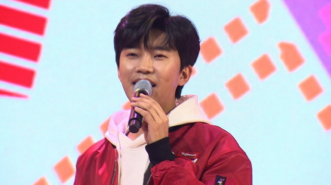 With Lim Young-woong, a Colcenta of Love, performing a thrilling match with B1A4 Sandeul, Lee Chan-won completes the stage of synergies with the Duets with OH MY GIRL Seung Hee.TV CHOSUN Ill Call for an Application Song - Call Center of Love (hereinafter referred to as Colcenta of Love) to be broadcast on February 5, KMr.Trot Idols representative TOP6 Lim Young-woong - Youngtak - Lee Chan-won - Chung Dong-won - Jang Min-ho - Kim Hee-jae will meet with Idol 6, including K Pop Idol representative Seven - Jo Kwon - NORAZO - Raina - B1A4 Sandeul -OH MY GIRL Seung Hee, to face a dramatic confrontation.From dance battle to unit group match, a different feast of the river that can not be seen anywhere is hot on Friday night.Above all, Idol 6, such as Seven - Jo Kwon - NORAZO - Raina - B1A4 Sandeul -OH MY GIRL Seung Hee, has focused their attention on their own charms from the appearance.TOP6 and Idol 6 continued their tight battle to select the best Mr. Trot Top 10.In particular, Mr. Trotdol Lim Young-woong and idol B1A4 Sandeul, who have both singing power and emotion, attracted attention with a fierce bout.Sandeul, who has been recognized for his singing ability as well as his sensibility in various music entertainments and has a reputation for his high-quality singing skills, challenged Lim Young-woong.Unexpectedly, Sandeul, who selected Mr. Trot, said, My mother is not kidding about TOP6 skills.Do not break in front of it, he said. I was surprised to find out that I had received special advice from my true Mr. Trot fan mother.Then Lim Young-woong announced his dignified scramble to defend the emotional Mr. Trot throne against B1A4 Sandeul, who threw a match with Mr. Trot.Lim Young-woong is a sentimental Mr. Trot that warmly melts the frozen heart in the cold of winter, and he showed off the merits of Mr. Trot.Mr. Trot and the idol industry, the stage of the representative emotional craftsmen of Korea, is soaring expectations.Lee Chan-won and OH MY GIRL Seung Hee, meanwhile, have been pushing the studio with sweetness with the special Duets stage, which is beyond the limit.The two men who selected the 10cm love in the Milky Way coffee shop completed the Love Song Duets like a fresh and fresh college student couple.Lee Chan-won, a synonym for trot breaking, is fully digesting cute rap, attracting attention to the Duets stage of two people who made the heart tickle while cheering the scene.