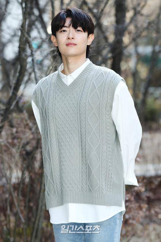 배우 정원창이 8일 오전 서울 마포구 상암동 JTBC빌딩에서 열린 일간스포츠와의 인터뷰전 포토타임 행사를 갖고 있다. 박찬우 기자 park.chanwoo@jtbc.co.kr 2021.02.08