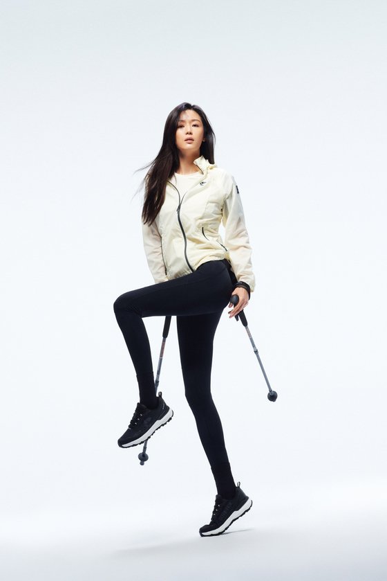 Actor Jun Ji-hyuns Outdoor Research picture, which feels a healthy charisma, was released on the 18th.Outdoor Research brand The presented the 2021 spring and summer (SS) pictorial of Jun Ji-hyun, the exclusive model for 8 years.Jun Ji-hyun added activeness with dynamic movement every cut, and increased impact by using contrast technique overall in shooting.Recently, I have a comfortable but sporty style that can be freely used in everyday life.