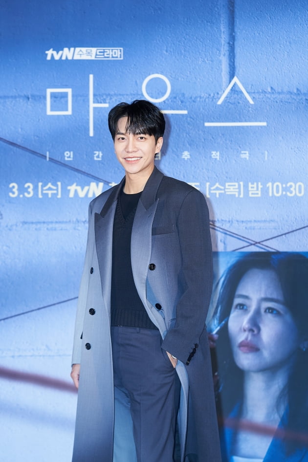 배우 이승기가 3일 오후 온라인 생중계된 tvN 새 수목드라마 '마우스' 제작발표회에 참석했다. /사진제공=tvN