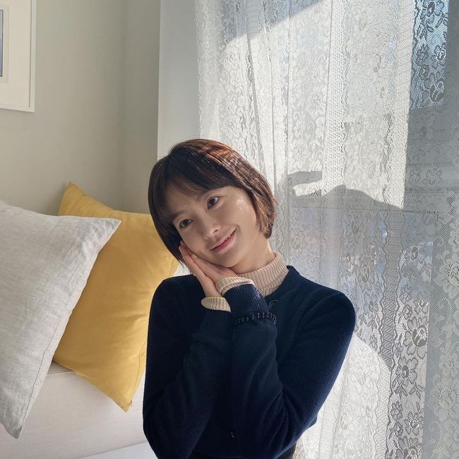 Actress Jung Yu-mis adorableness has exceeded the limit.On the 3rd, Jung Yoo-mi wrote Yes in his instagram.In the photo, Jung Yu-mi is looking at the camera with her head slightly broken. Jung Yu-mi, who has a hairstyle, smiles a little and boasts a cute beauty with a slightly broken head of 45 degrees.Even the Dogtooth that look like Smile are also attractive. In the photo of Jung Yoo-mi, the official TVN account also draws attention by commenting, I like you.On the other hand, Jung Yoo-mi is currently appearing on TVN entertainment program Yoon Stay.