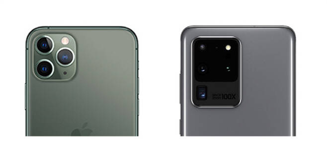 인덕션 카메라 디자인이 처음 채택된 아이폰11(왼쪽)과 갤럭시S20. [사진 = 각 사]