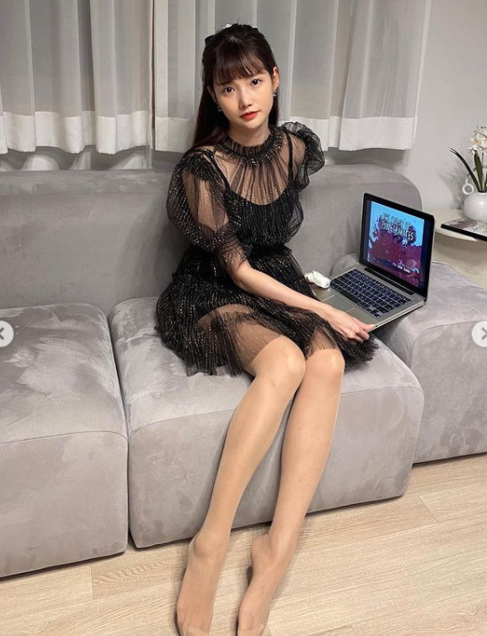Actor Ha Yeon-soo flaunted her doll-like Beautiful looksHa Yeon-soo posted a picture on March 21 on his personal Instagram without any comment.In the photo, Ha Yeon-soo is sitting on the couch in a colorful black see-through dress, staring somewhere.The dissipating small face size and clear features have completed the Doll Beautiful look, especially the long limbs.Sojin, who saw this, commented, Is this an Igerson Doll or a person? And praised Ha Yeon-soo Beautiful looks.Meanwhile, Ha Yeon-soo signed an exclusive contract with his agency, Annedmark, last June.