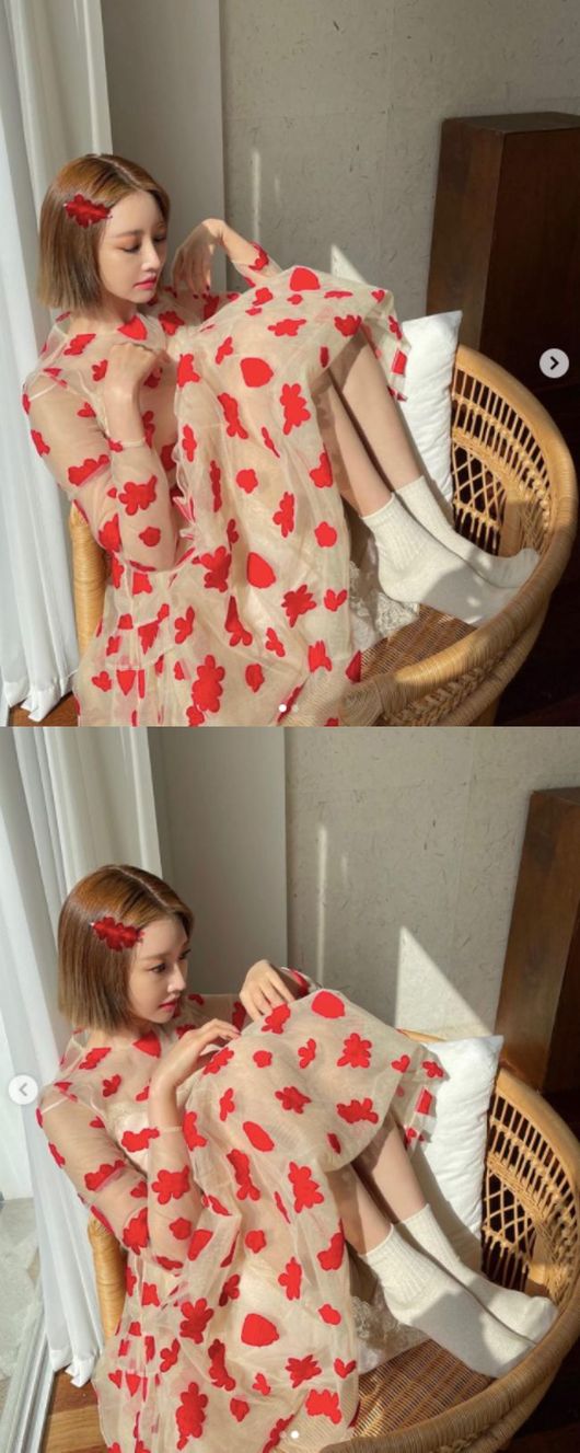 Actor Go Joon-hee has revealed his recent adorable status.Go Joon-hee posted two photos on his SNS on the afternoon of the 3rd without any comment.The photo shows Go Joon-hee wearing a See through Dress with a colorful red pattern.Sitting in a chair, Go Joon-hee draws attention with her lovely look and playful pose.Above all, Go Joon-hee is showing off her beauty that is younger in her unchanged smart hair hairstyle.Go Joon-hee is on a break after the drama Bing, which appeared in 2019.Go Joon-hee SNS