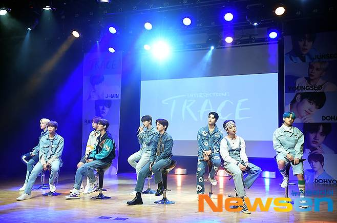 Boygroup BAE173 is showing Stage at the second mini album INTERSECTION: TRACE (Intersection: Trace) release show Case held at Ilji Art Hall in Gangnam-gu, Seoul on the afternoon of April 8.