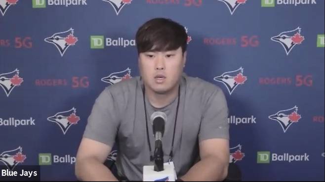 류현진이 14일 양키스전을 승리한 뒤 화상 기자회견을 하고 있다. MLB프레스박스 캡처