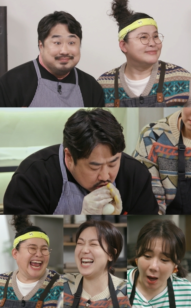 Lee Young-ja, Kang Jae-joon presents Chicken egg kagi a true name show.KBS 2TV Stars Top Recipe at Fun-Staurant (Stars Top Recipe at Fun-Staurant), which will be broadcast on April 16, will reveal the results of the 24th menu development showdown on the theme of Bean.Lee Young-ja had a good time tasting the bean meat dishes with his favorite gag juniors Kang Jae-joon, Lee Eunhyeong and Hu Anna.In particular, Lee Young-ja reveals the episode that he first greeted Kang Jae-joon as soon as he met him at the first meeting, and once again reenacts the Public Health England arranger and gives a big smile.Lee Young-ja attracted attention by showing off his generous affection, saying that Kang Jae-joon is my son of the gag world.Lee Young-ja and Kang Jae-joon, who are also in the gangster, will continue to play the role of the gangster. Lee Young-ja has started to develop a full-scale bean menu with three juniors.Before the menu development, I started to greet the Public Health England deployer, and I am Lee Young-ja and Kang Jae-joon.The two men were also unusual in how to groom the ingredients: first Lee Young-ja flashed her eyes and revealed her own life Chicken eg peel honeytip.Lee Eunhyeong and Hu Anna looked at it strangely, and Kang Jae-joon showed a new man, I have my way.When Kang Jae-joon blows Chicken egg into his mouth, Chicken egg pops out like an egg.It is said that the shooting scene was shocked by watching the life of Chicken egg breaking the shell in one breath and getting out.Lee Young-ja is more curious about the fact that he said a true name show.