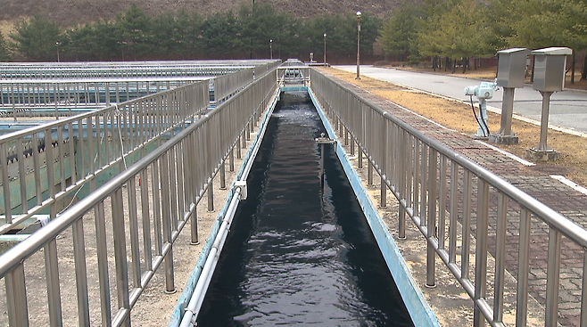 3년 넘게 이어진 충북 충주댐 물값 미지급 갈등은 법정에서 다뤄진다.