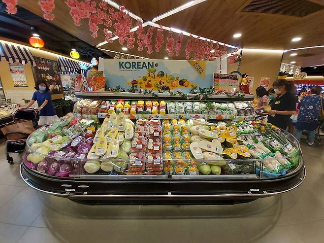 홍콩 통총 대형 슈퍼마켓 테이스트 내 자리한 '한국 신선농산물 전용 판매관'. [AT홍콩지사 제공]