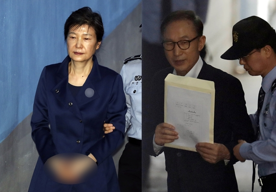 박근혜 전 대통령(왼쪽)과 이명박 전 대통령. 뉴시스