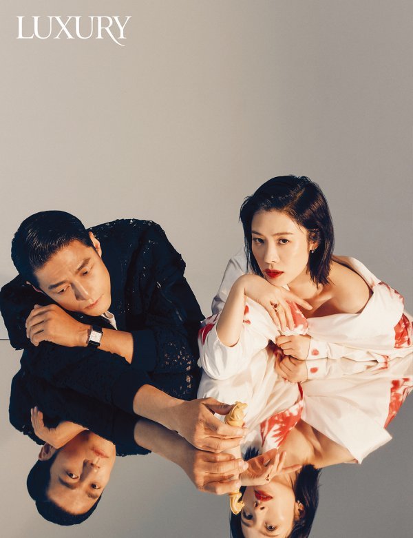 Actor Ji Jin-hee announced the spectacular return of Undercover through fashion picture.In this picture, which expresses the limited Express to hide the truth and the psychological confrontation of Choi Yeon-soo to dig up the truth, Ji Jin-hee and Kim Hyun-joo separately proceeded to the picture together and completed the irreplaceable chemistry as well as their charm.Ji Jin-hee in the public picture matches the white shirt, cardigan, and wide loose fit pants with a color sense, or wears a colorful print shirt, and becomes a horse on the chessboard, staring at the camera in various poses and making him feel static and strong charisma.In addition, Ji Jin-hee and Kim Hyun-joos couple cuts, which were released together, contrasted with black and red point costumes, respectively, and sensually filled the strange atmosphere of the two people in the mirror.In an interview with the picture, the question about the character of Limited Express in the work is It is wonderful, but I also want to do it like that.I also have a sad idea, he said.As for the Undercover work, The mind and essence of the ordinary head in reality are the same.I hope it will be a chance to think about the love of Family again. He expressed his gratitude for the inevitable struggle of a man to protect Family and raised expectations for the drama.The Ji Jin-hee pictorial can be found in the May issue of Luxury (LUXURY).