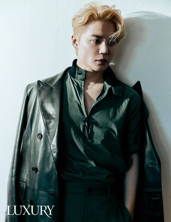 Junsus luxury (LUXURY) photo cut in the May issue was released.Junsu makes it impossible to keep an eye on those who see it with mysterious, chic atmosphere and dreamy eyes in this picture.In addition, a loose-fitting black top, suit pants, a leather jacket, a trendy shirt, a simple and luxurious costume mix to show off your charm.In the interview after the filming, Junsu expressed his gratitude to the audience who visited Venues in the difficult Sigi as well as his feelings of participating in Dracula this season, and showed his unusual affection for musical Dracula.Junsu said, Musical Dracula is a fantasy musical that depicts the life of a lonely man who craves more human love than human beings. It is a work that inspires me and helps me develop as an actor.I will do my best to show the best stage with perfect acting and singing in return for the audience who constantly found Venues in the difficult Sigi due to Corona.Junsu, who is also in the title role from the premiere to the story, said, Musical seems to be more attractive when I meet the genre of fantasy.Especially, musical Dracula is an impressive work that has a high musical perfection from the number of other characters as well as Dracula based on abstract and legendary materials, and is a work that gives a good impression of the synergy of various visual parts such as overwhelming stage set and lighting sound. Ill show you a nice look in balance with the new actors, he said.As such, the entire picture and the honest and light interview that can feel Junsus intense force can be found in the May issue of Luxury magazine.On the other hand, musical Dracula is a work based on the novel, and it depicts the story of Count Dracula who loved only one woman for over 400 years beautifully and sadly.It offers a rich range of attractions with overwhelming scale as well as a solid story.Frank Wildhorns dramatic melody and lyrical lyrics, known as composers of large-scale licensed musical works in Korea, are dramatic and make the audience feel the climax of catharsis.Dracula, the second line-up of the 20th anniversary of the centurys fantasy romance musical and Audi Company, which captures audiences at once every season, will be performed at the Shinhan Card Hall in Blue Square from May 18 to August 1.