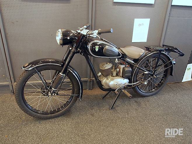 DKW사의 RT125. DKW사는 아우토 유니온 결성 후 지금의 아우디가 된다.