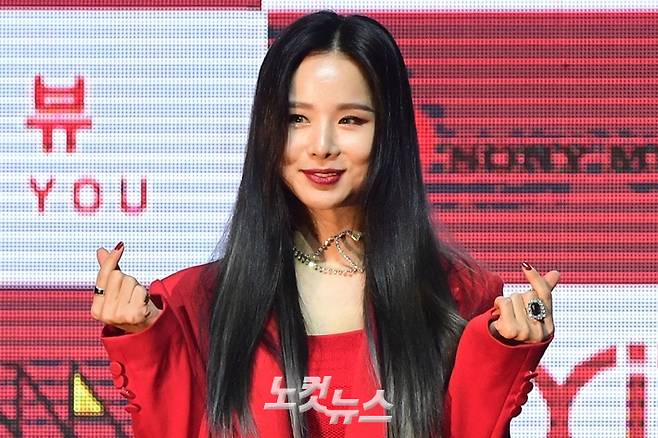 가수 솔지. 황진환 기자