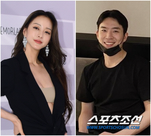 Innocence and cute Friend is the ideal type. Han Ye-seuls rubber was Ryu Sung-jae (31) from PlayActor.Actor Han Ye-seul (41) was announced to be Ryu Sung-jae from Play Actor, who was surprised to reveal through his SNS on the 13th.Ryu Sung-jae, who is 10 years younger than Han Ye-seul, has been on many Play stages such as Untouch Romance and In the Burning Darkness.After the play In the Burning Darkness which ended in October 2108, it is not acting now.Han Ye-seul is said to have developed into a lover when he first met while he was doing other things after quitting playing.Han Ye-seul previously posted a photo of himself and a man on Instagram from a cafe.In addition, he added, I introduce my boy friend, and confessed his devotion to the topic.Han Ye-seul and partner partners Park are closing their mouths about Han Ye-seuls devotion.It is said that it is not easy to announce the official position because the exclusive contract expires in June.Han Ye-seul, who is actively communicating with fans through YouTube channel Han Ye-seul, has expressed his ideal type as Innocence and cute Friend through a video.