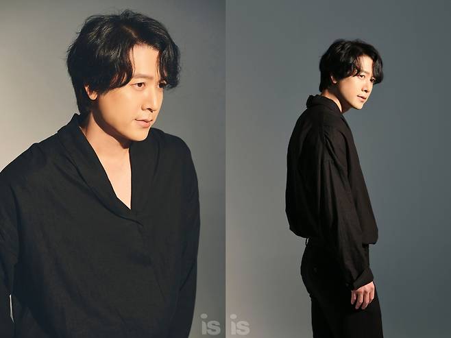 Actor Jo Hyun-jaes chic charismatic pictorial has been unveiled.Magazine Is is showed a picture of Jo Hyun-jaes strong yet sensual figure.This work contains the story of Jo Hyun-jaes debut 21st anniversary story, which is soft, friendly, and has the charm of a man at the same time, and the value, thought and happiness of Actor.He has been attracting attention because he can meet his new aspect that he has not been able to easily see.Jo Hyun-jae in the public photo is perfectly digesting all black fashion and emits a deep masculine beauty.He wore a V-neck black shirt, and he improved the perfection of the picture with his eyes, facial expressions, and warm visuals.Jo Hyun-jae said in an interview after the photo shoot, I think I have been running from the post-debut to the 20s, but when I have a little time to relax and look around, I have time to think about myself and the job of Actor.If 21 years is long, it may feel long, but as an actor, I think it is only now that I have come to Gina Rodriguez Despite showing a wide spectrum of acting through various works, he showed a modest aspect because he still has a long way to go as an actor and has a goal of continuing to act as an actor until he is 7 ~ 80 years old.Asked what he considered important to do Actor activities for a long time, Jo Hyun-jae replied: Spend a good time waiting.Jo Hyun-jae said, I want to fill in the time of rest given to me now and prepare it and do activities that can be best suited to my age.It is a passage that shows why Jo Hyun-jae continues to manage himself and constantly strives in various fields.Jo Hyun-jae said, It is my happiness to see the people around me happy because of me while walking the path of Actor silently and sincerely for the past 21 years.It is noteworthy that he will give the public a happy appearance in the future, as he feels thrilled in all the processes of meeting and preparing good works.On the other hand, Jo Hyun-jae has recently signed an exclusive contract with Asen EXO D.O. Jong Ajax and is preparing various activities.Photo = Asen EXO D.O. Jong Ajax