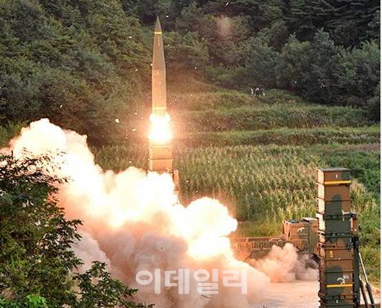 육군의 지대지 탄도미사일 ‘현무’ 발사장면 (사진=국방일보)