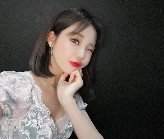 출처: 모모랜드 공식 인스타그램