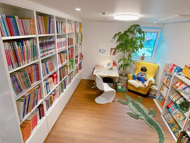 출처: <의자> 정보 보러가기