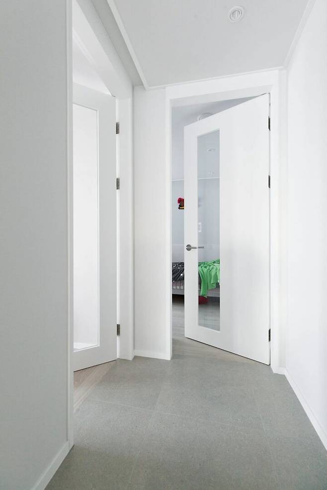 출처: 오늘의집 온라인 집들이 보러가기 (▲이미지 클릭)