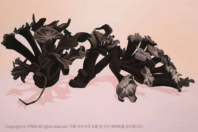 출처: 안혜림<Monster flower>, 캔버스에 아크릴, 97x146cm, 2017