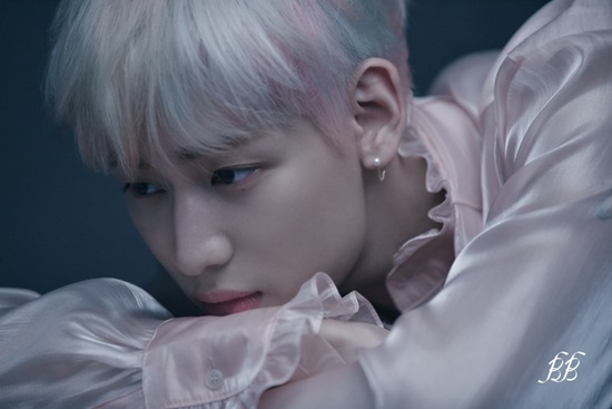 The second concept photo of BamBams first mini album riBBon was released.In two concept photos released through BamBams official SNS on the 27th, BamBam is feeling helpless in a place somewhere, not in the real world.I hope you will be happy to wait for BamBam to guess the messages he wants to convey to his first album through the concept photo that will continue to be released in the future, said Abyss Company.With the release of BamBams concept photo, reservation sales of Mini album also started.BamBams Mini album riBBon, which will be released on June 15, is produced in two versions: riBBon and Pandora.This album, which is an impressive package like a carefully prepared Gift, includes 100 pages of photo books and photo cards, a lyric post card with lyrics of the song, stickers and posters.Also, Polaroid is contained as the first edition limit.BamBams first mini album, RiBBon, which is releasing a little clue, will be unveiled on June 15 at 6 pm (KST) on-line.Photo: Abyss Company