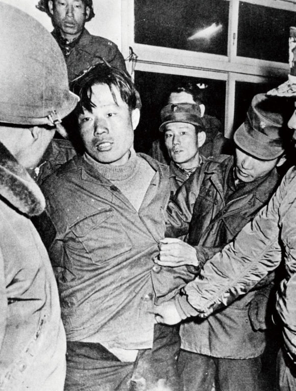 1968년 1월21일 투항한 김신조 목사ⓒ뉴스뱅크이미지