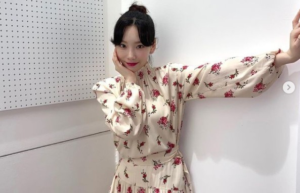 Singer Taeyeon has released a photo of herself sporting freshness in a One Piece.Taeyeon posted two photos with cherry emoticon on his Instagram on the 1st, and reported the recent situation.In the photo, Taeyeon is posing in a cherry-patterned One Piece.Taeyeon, who raised his head and gave a point to his white skin with RED lip, captivates his eyes with a juicy look.The fans responded to the fresh and youthful charm and fairy beauty of Taeyeon, who reversed the years, as pretty, beauty more than cherry and light.On the other hand, Taeyeon is meeting with fans through tvN Amazing Saturday - Doremi Market.
