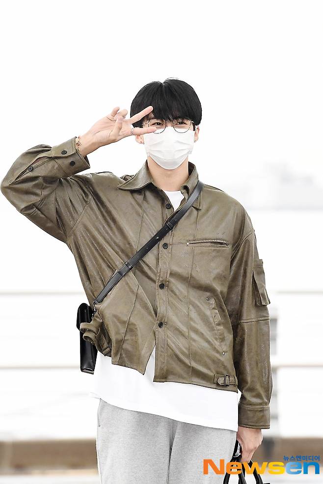 Pentagon (PENTAGON) member Yan An departs for Chengdu, China, on a personal schedule through the Incheon International Airport in Unseo-dong, Jung-gu, Incheon, on the afternoon of June 3.